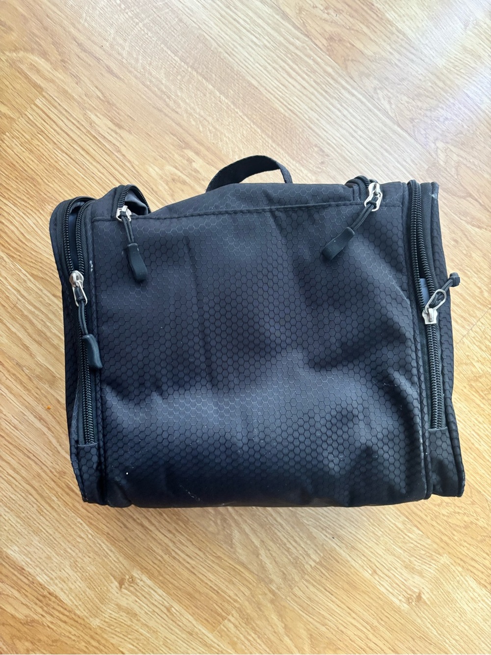 Hanging Toiletry Bag - Travel Dopp Kit - Picture 4 of 4